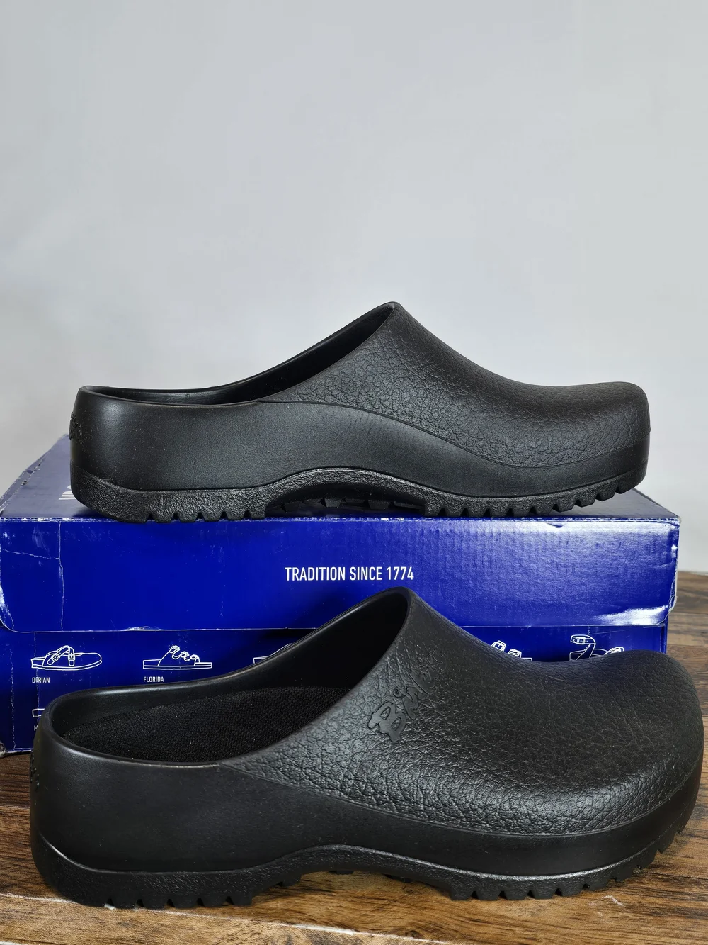 Birkenstock Slip Resistant Black Slip On Comfort Clog for Men Size 8